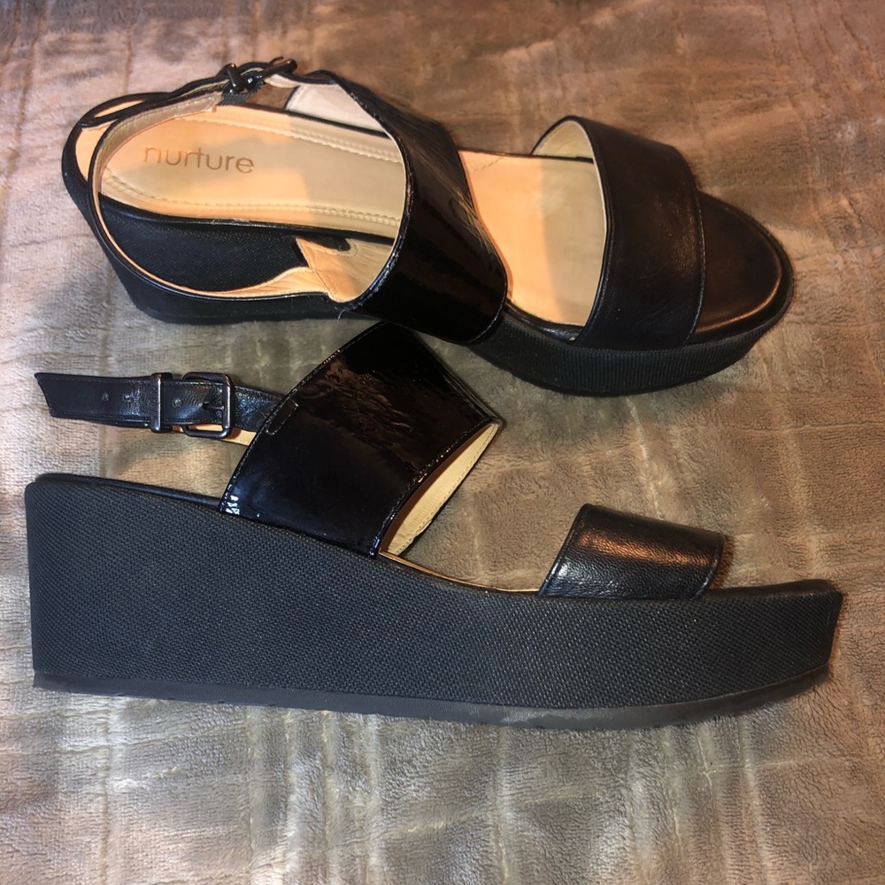 Platform leather sandals